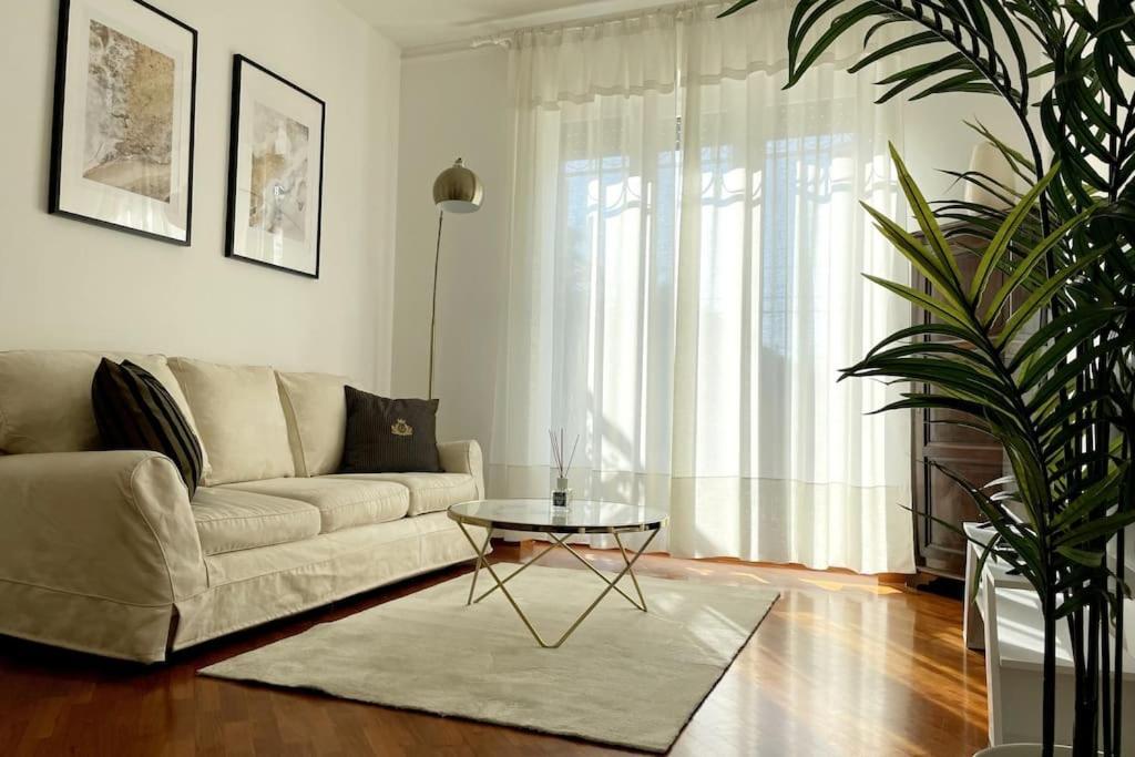 Apartment Amazing Flat With Terrace Mailand